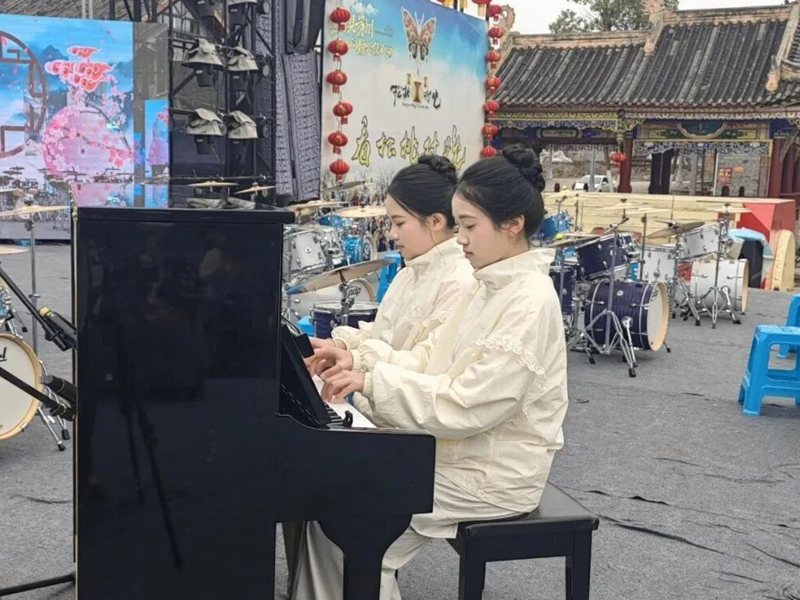 松桃2026年“新春七天樂”之“弦音雅韻”器樂大賽圓滿落幕。