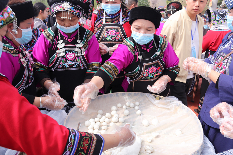 清鎮(zhèn)市2026年元宵節(jié)民族文化活動(dòng)精彩上演【10】