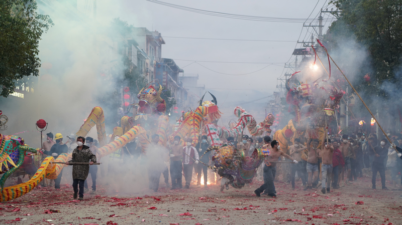 毫不畏懼“煙火洗禮”。