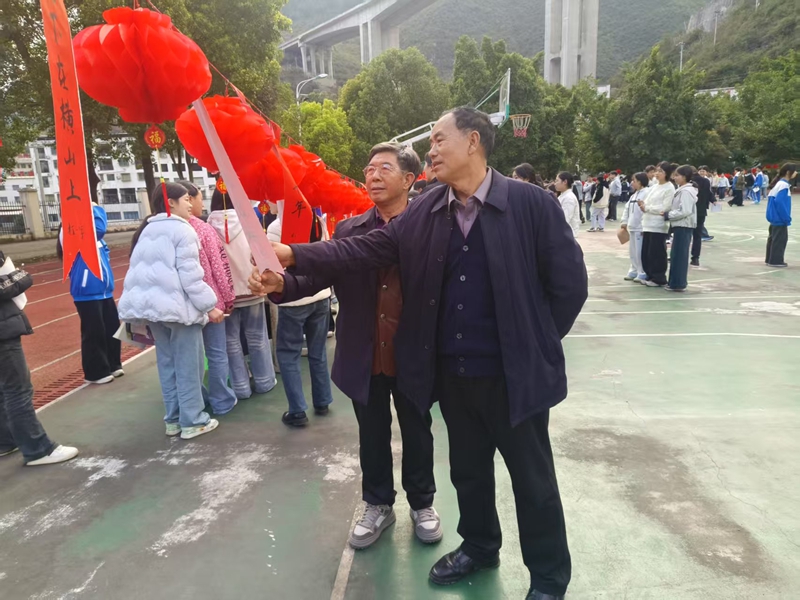 燈謎活動現(xiàn)場。