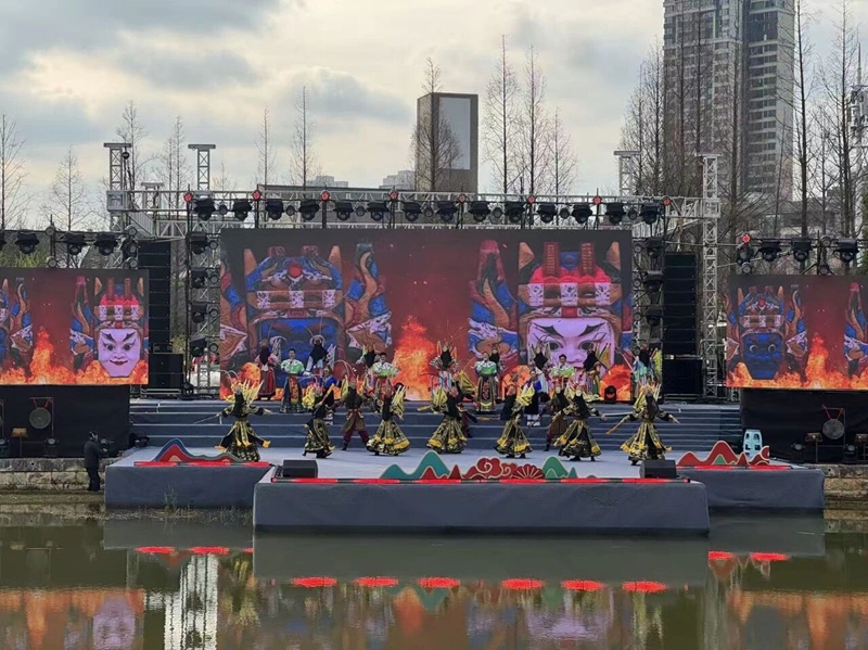 1 圖為安順2026 年春節 “村晚” 活動現場