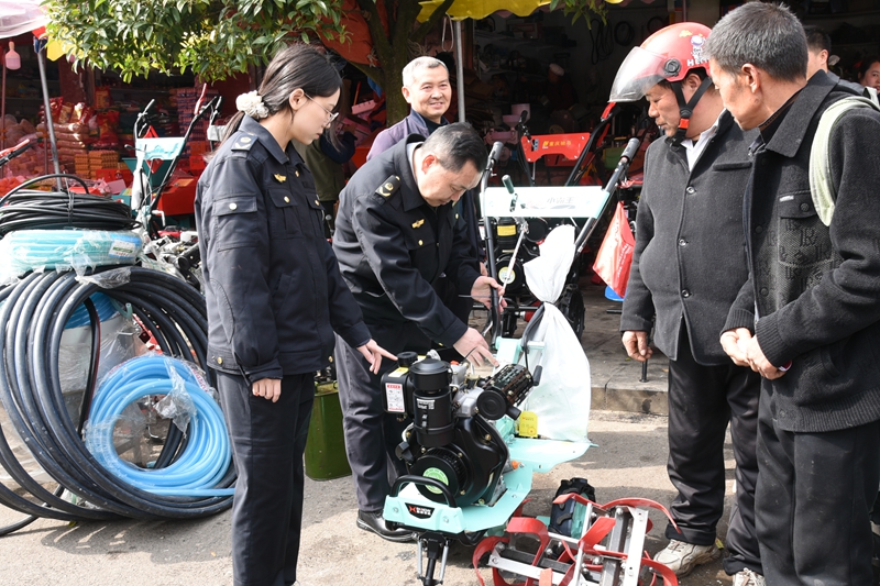 開展農資市場大檢查。