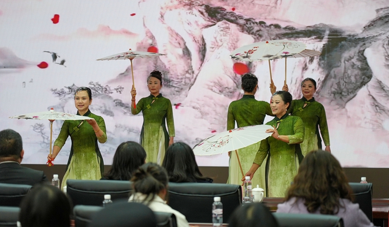 節目表演。陸勁松 攝.jpg