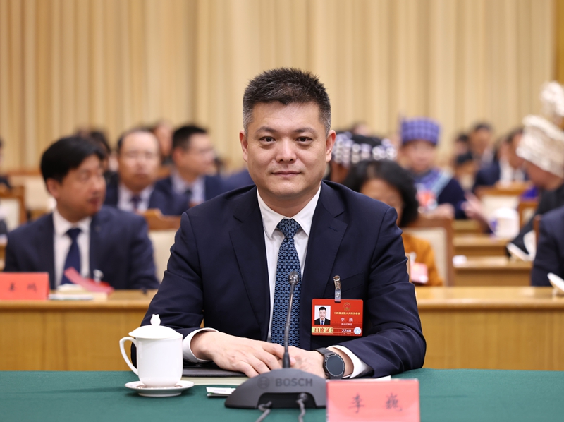 全國人大代表、六盤水市市長李巍。杜朋城 攝.jpg
