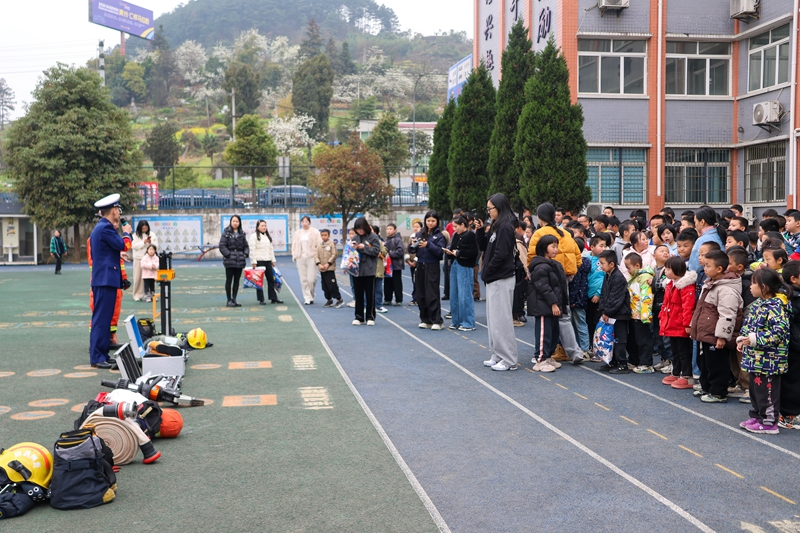 器材展示和體驗 。.jpg