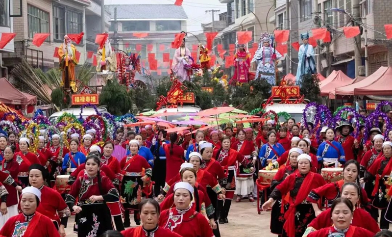 3 圖為“抬汪公”活動現場。李立洪 攝.jpg