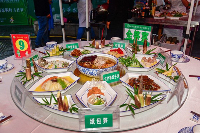 2、方竹筍全宴。王印攝