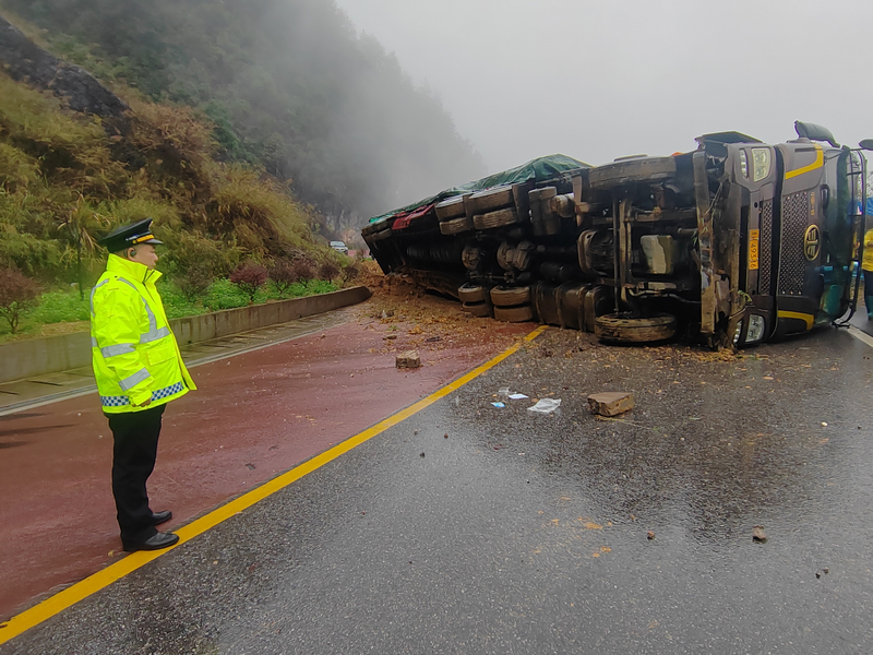 2026年3月7日“鄉村法律明白人”提供線索大隊執法人員迅速趕赴現場。