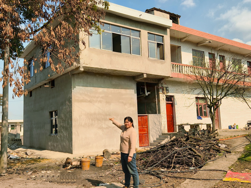 李玉娥和她的新房。