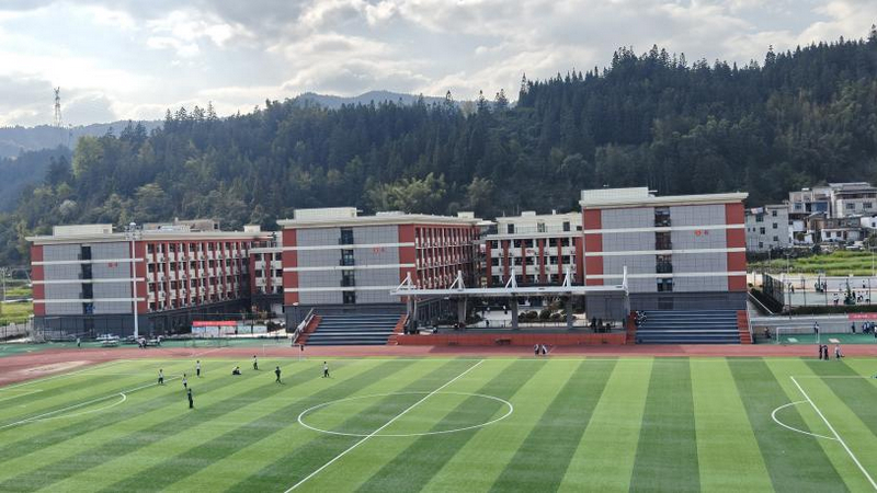 從江一中新校區(qū)宿舍樓。