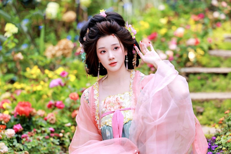 花神盛裝以待。