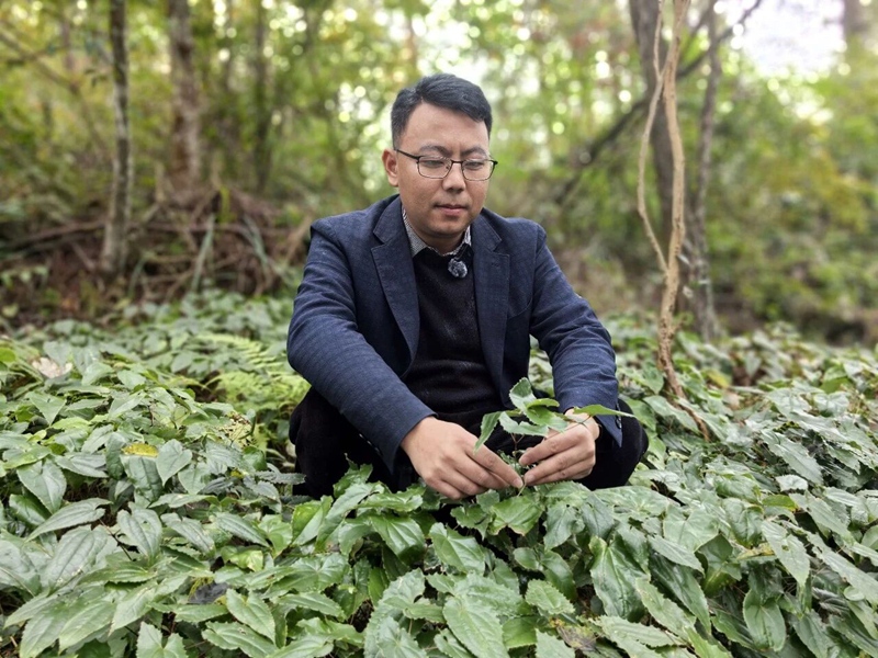 銅仁市就業創業先進個人謝建青