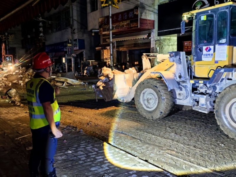 水電九局積極助力抗洪救災。