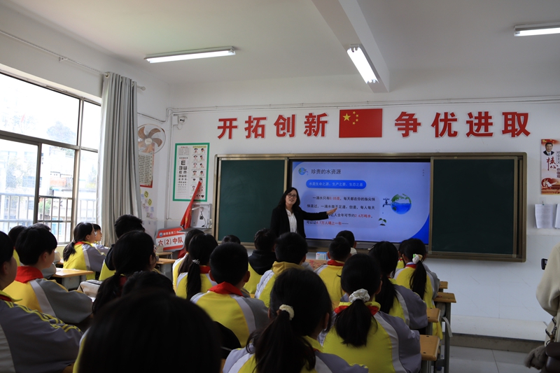 節水主題班會  王衛 攝