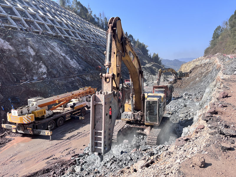 項目建設正當時 產(chǎn)業(yè)交通雙線發(fā)力。