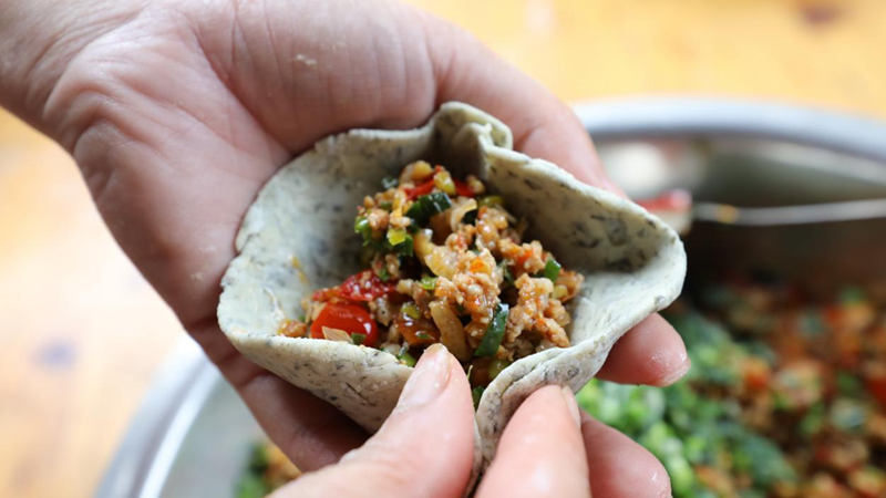 一口清明粑 滿是家鄉味。