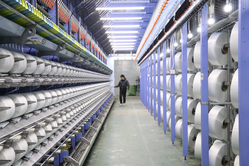 畢節宏盛紡織科技有限公司紡織車間。李金苗攝