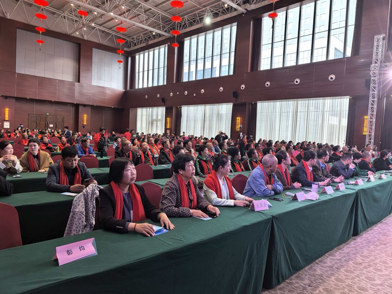 2 圖為推介會(huì)現(xiàn)場(chǎng)