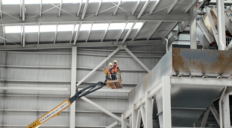 金沙縣煤炭儲備基地一期項目建設(shè)現(xiàn)場。 彭垚攝.jpg