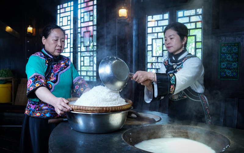 春食社飯 品盡春天滋味。