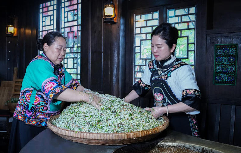 春食社飯 品盡春天滋味。