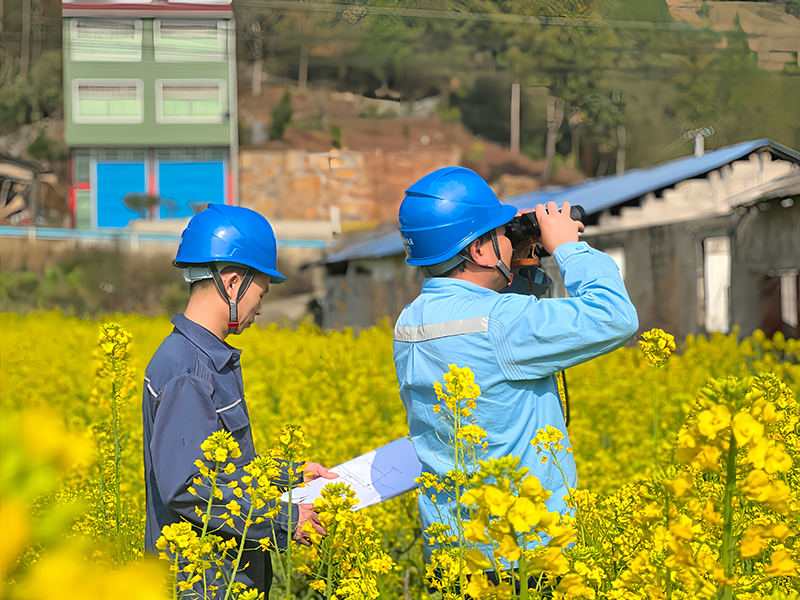 銅仁石阡供電局組織開展防火特巡。任俊旭攝