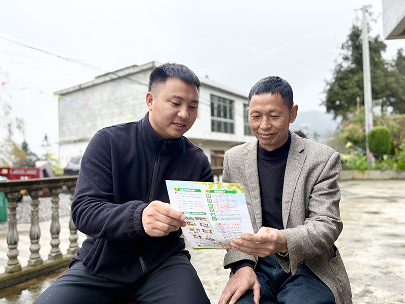 喜頭鎮通過院壩會、入戶走訪等形式做好森林防火宣傳，發放森林防火宣傳資料，并對村民進行宣傳教育。