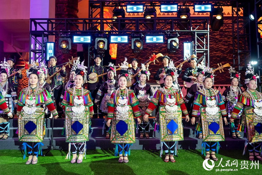 侗族大歌展演。人民網記者 涂敏攝