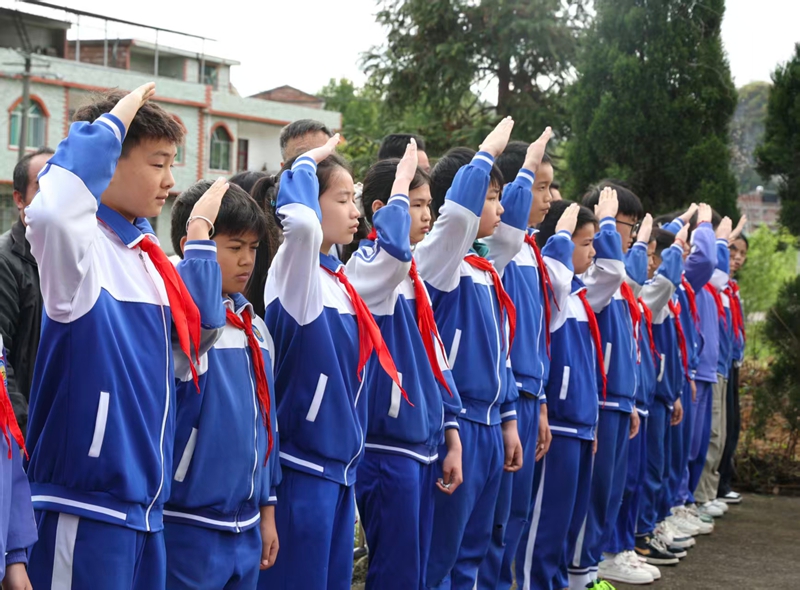 貴州獨山泗亭村幾代人的75年堅守。