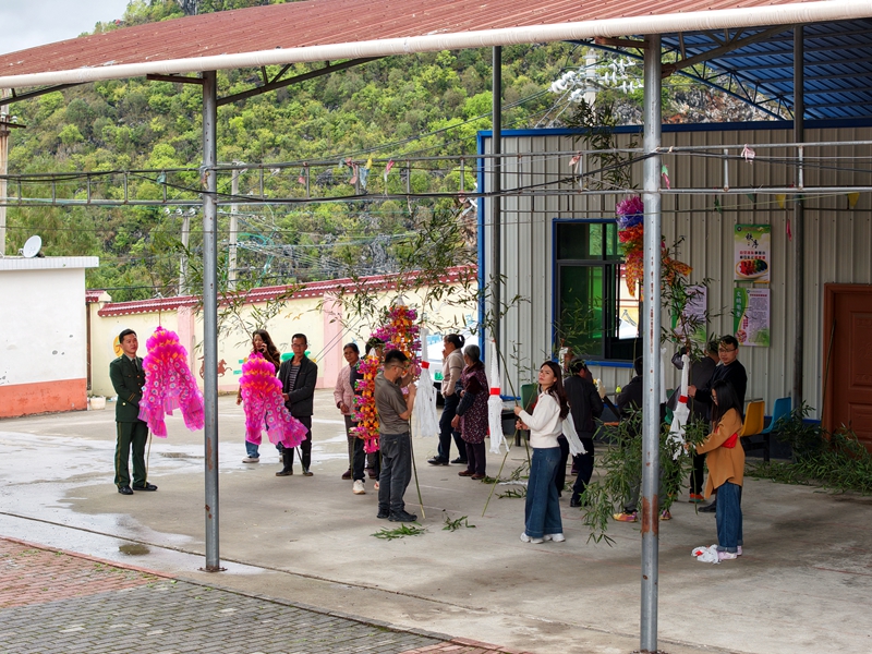 貴州獨山泗亭村幾代人的75年堅守。