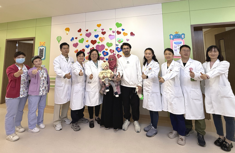 患有先天性心臟病的巴基斯坦籍患兒在兒童心臟中心手術治療后康復出院。