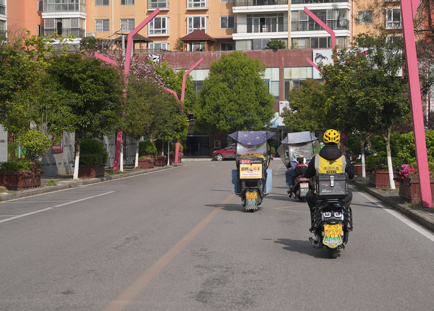 新就業群體擔起城市治理新角色。