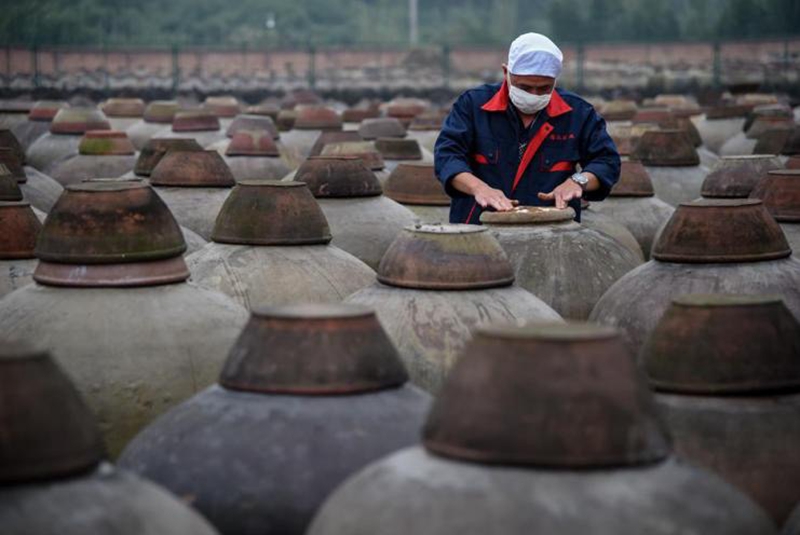 企業曬醋曬廠。