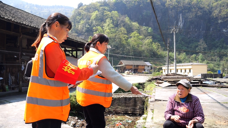 松桃冷水溪鎮：筑牢“防火墻” 守護綠水青山。