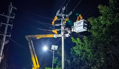 普安供電局：完成10千伏龍石線自動化開關工程