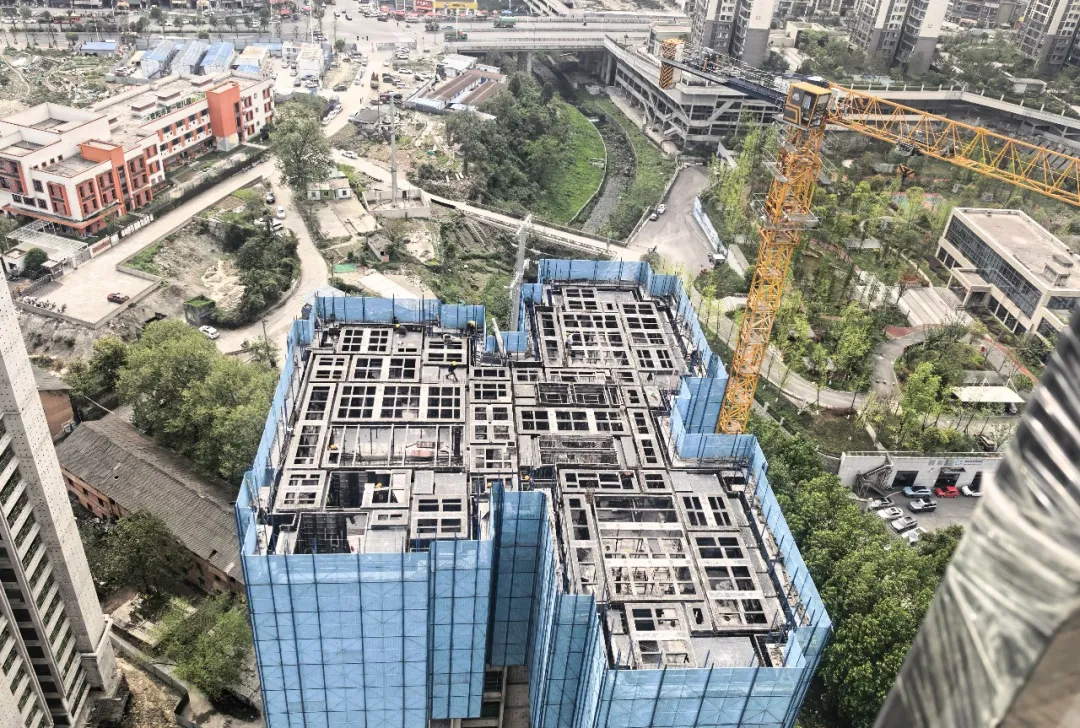 預(yù)計(jì)年中封頂?shù)臉菞?