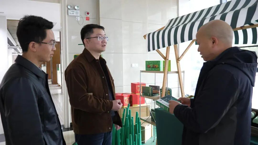 政企聯(lián)動擴產(chǎn)能 以學(xué)促干解企憂。